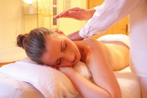 Advanced Face and Body Massage Techniques for existing therapists